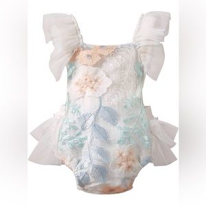 Baby girl ruffle bodysuit